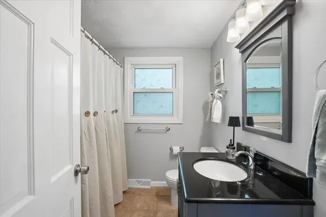 6 Nutmeg Drive Nashua NH 03062