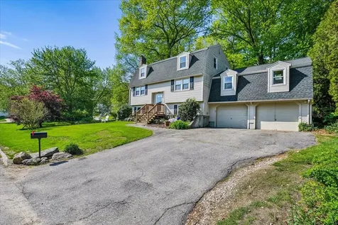 6 Nutmeg Drive Nashua NH 03062