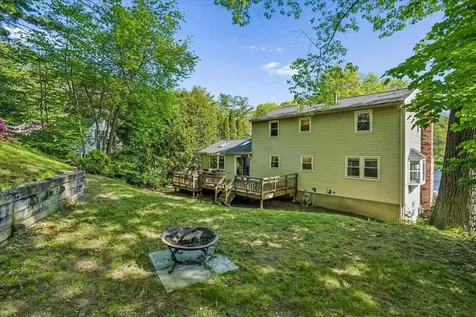 6 Nutmeg Drive Nashua NH 03062