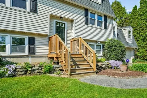 6 Nutmeg Drive Nashua NH 03062