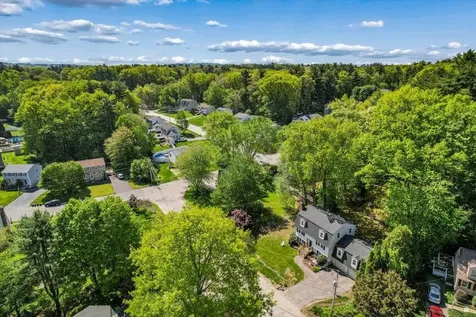 6 Nutmeg Drive Nashua NH 03062