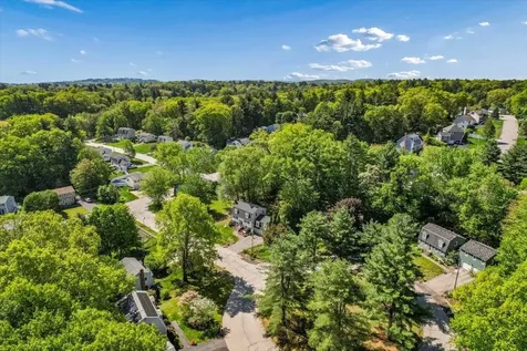 6 Nutmeg Drive Nashua NH 03062