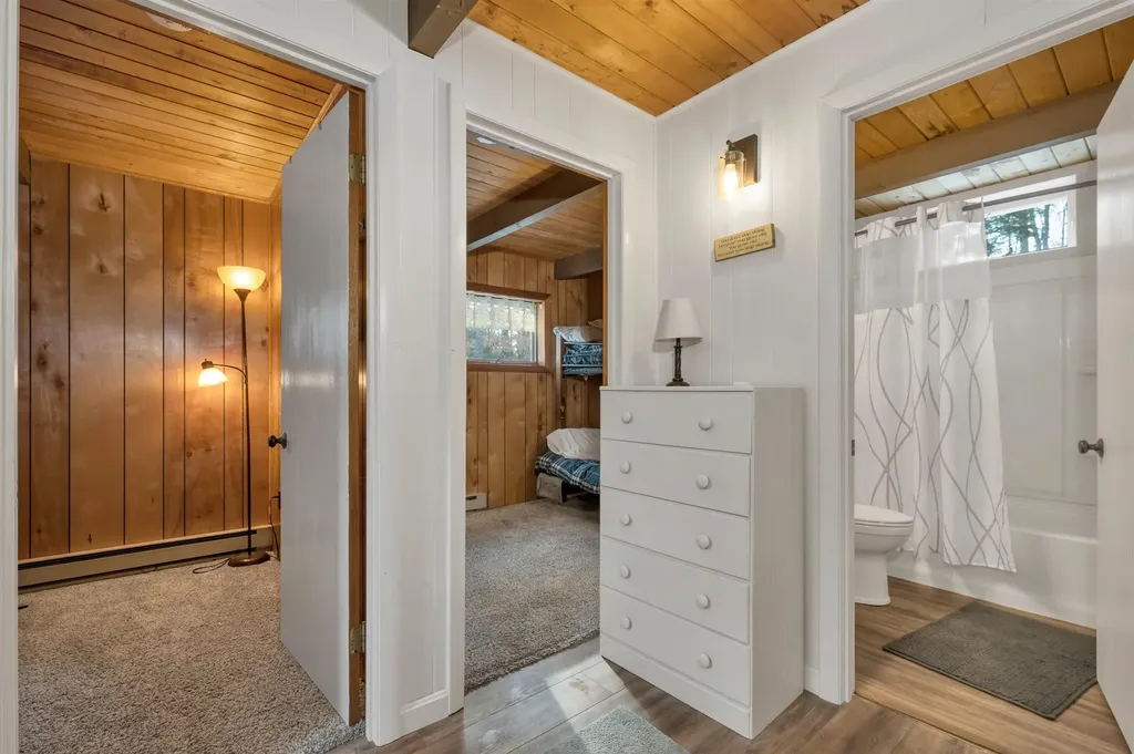 41 Tabor Circle Albany NH 03838