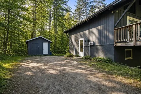 41 Tabor Circle Albany NH 03838
