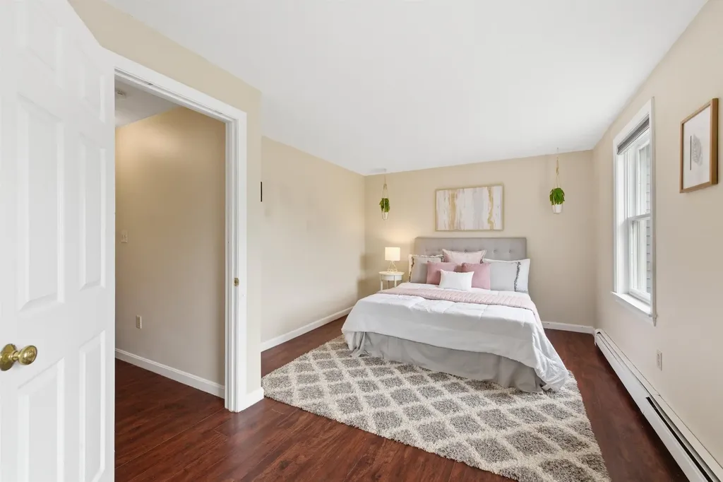 21 Sullivan Court Salem NH 03079
