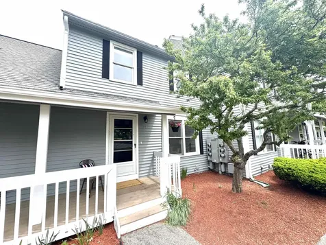 21 Sullivan Court Salem NH 03079
