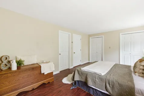 21 Sullivan Court Salem NH 03079