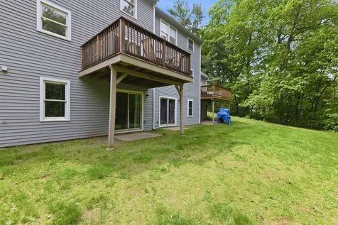21 Sullivan Court Salem NH 03079