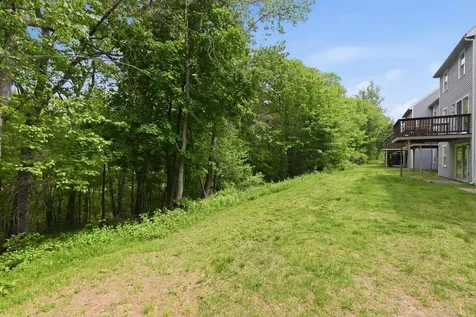 21 Sullivan Court Salem NH 03079