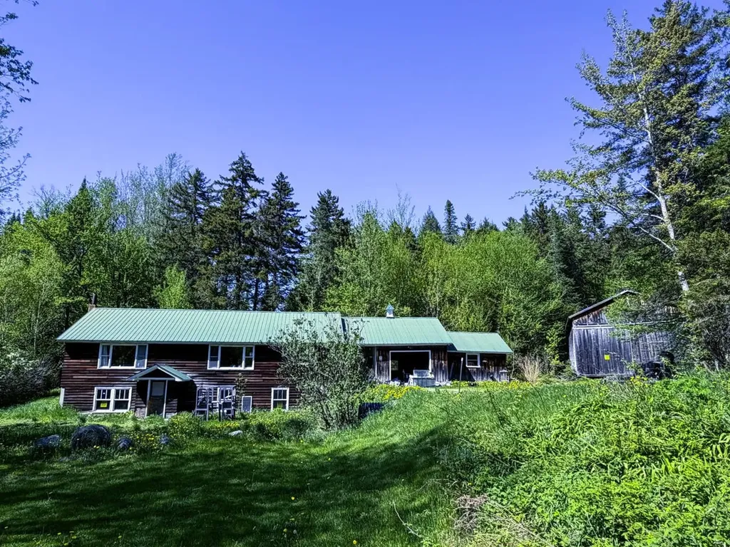 297 Robinson Road Warren VT 05674