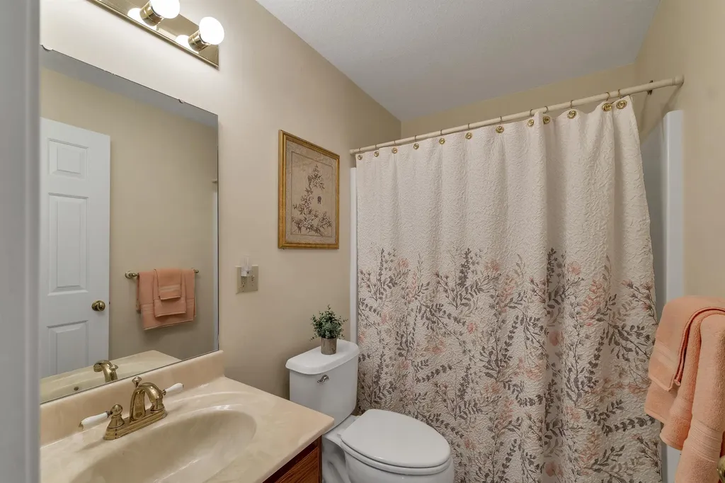 29 Autumn Lane Gilford NH 03249