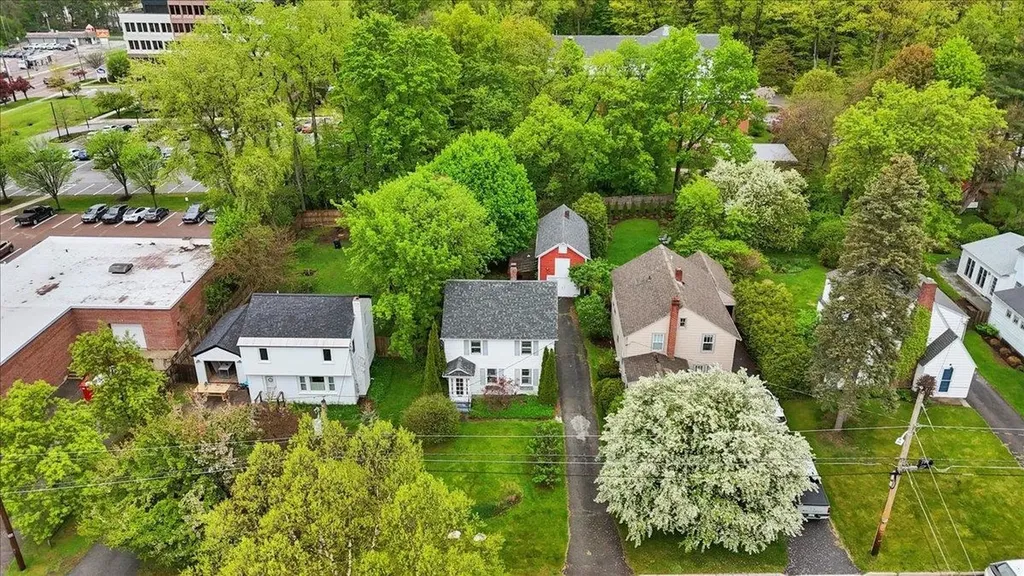 22 Proctor Avenue South Burlington VT 05403