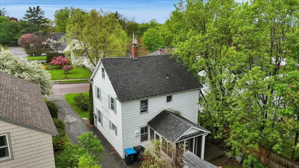 22 Proctor Avenue South Burlington VT 05403
