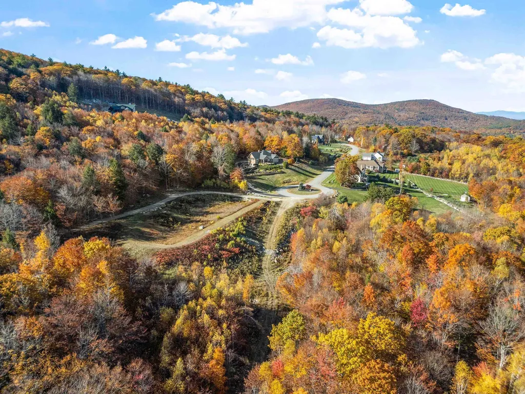 11/13/A/0 High Point Drive Alton NH 03810