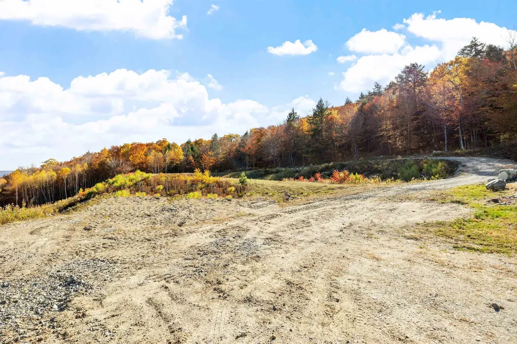 11/13/A/0 High Point Drive Alton NH 03810