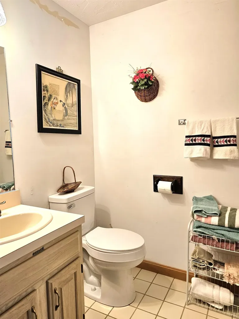 69 Birch Glen Drive Bennington NH 03442
