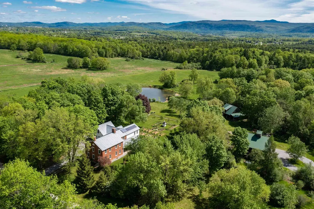 1816 Morgan Horse Farm Road Weybridge VT 05753