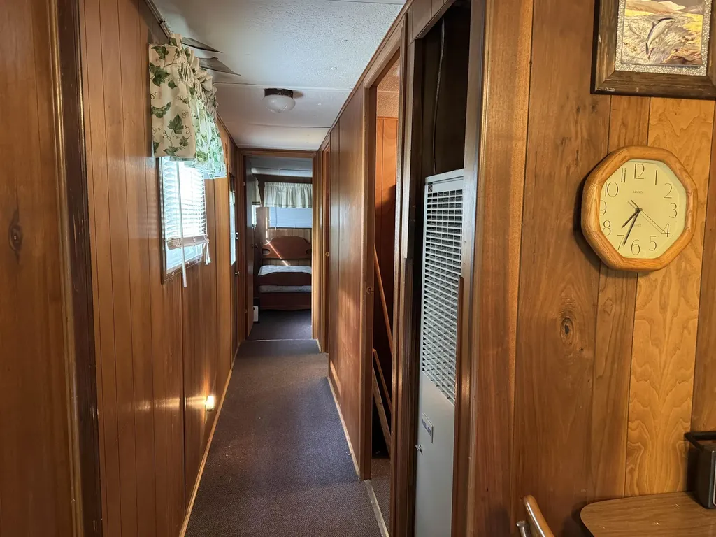 67 Old Pound Road Effingham NH 03882