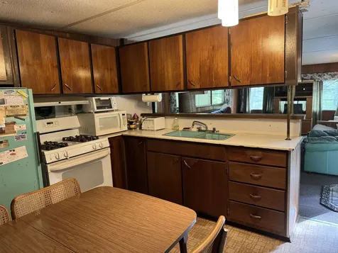67 Old Pound Road Effingham NH 03882