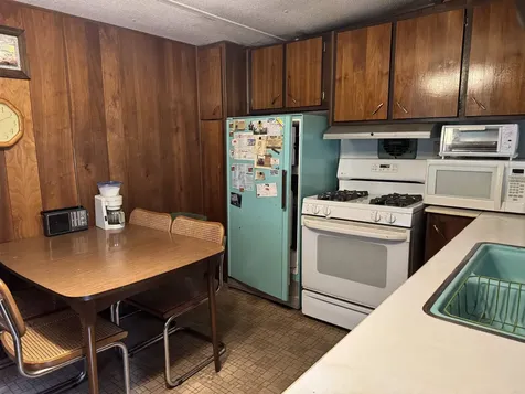 67 Old Pound Road Effingham NH 03882