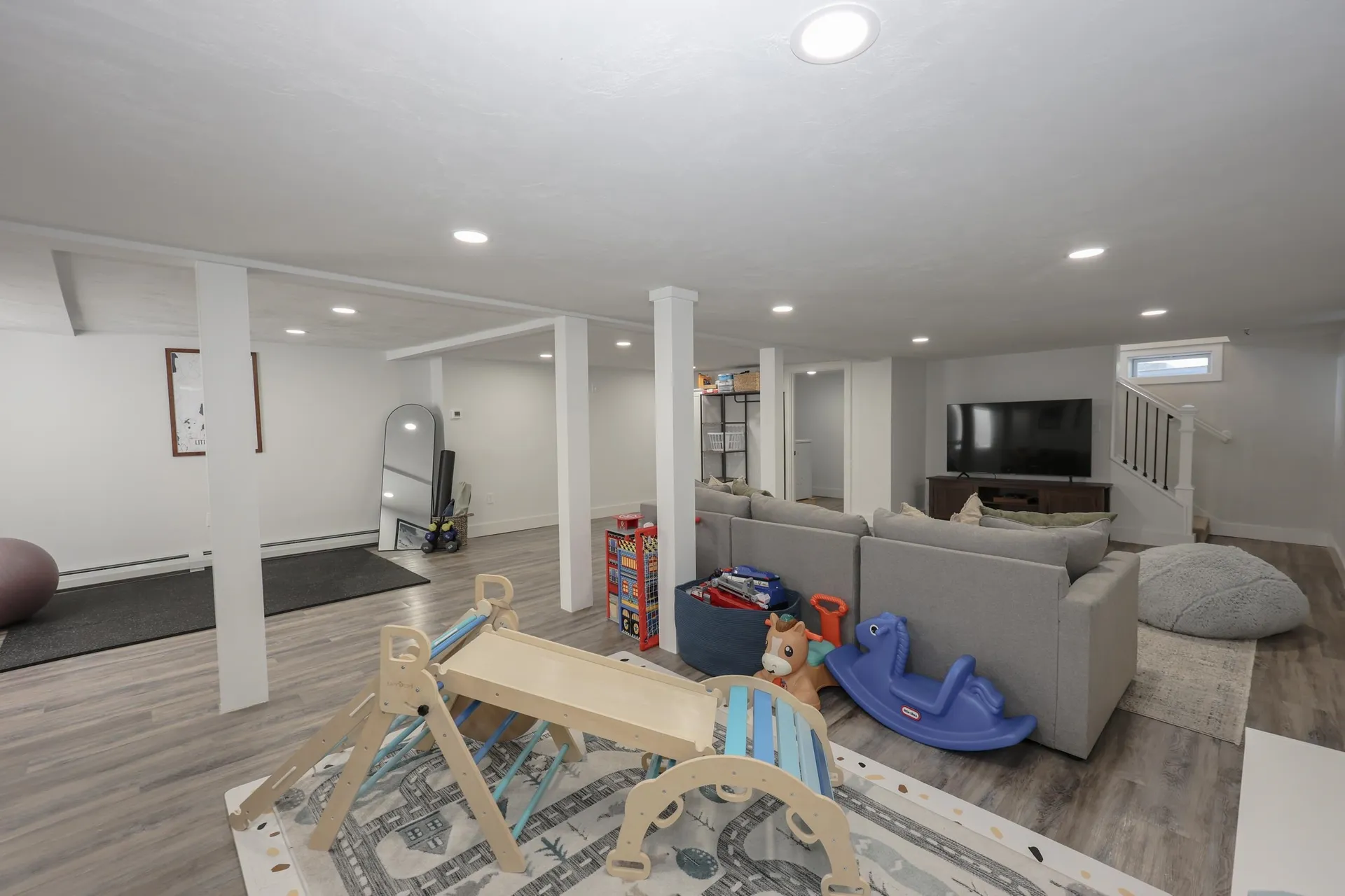 16 Silver Lake Road Hollis NH 03049