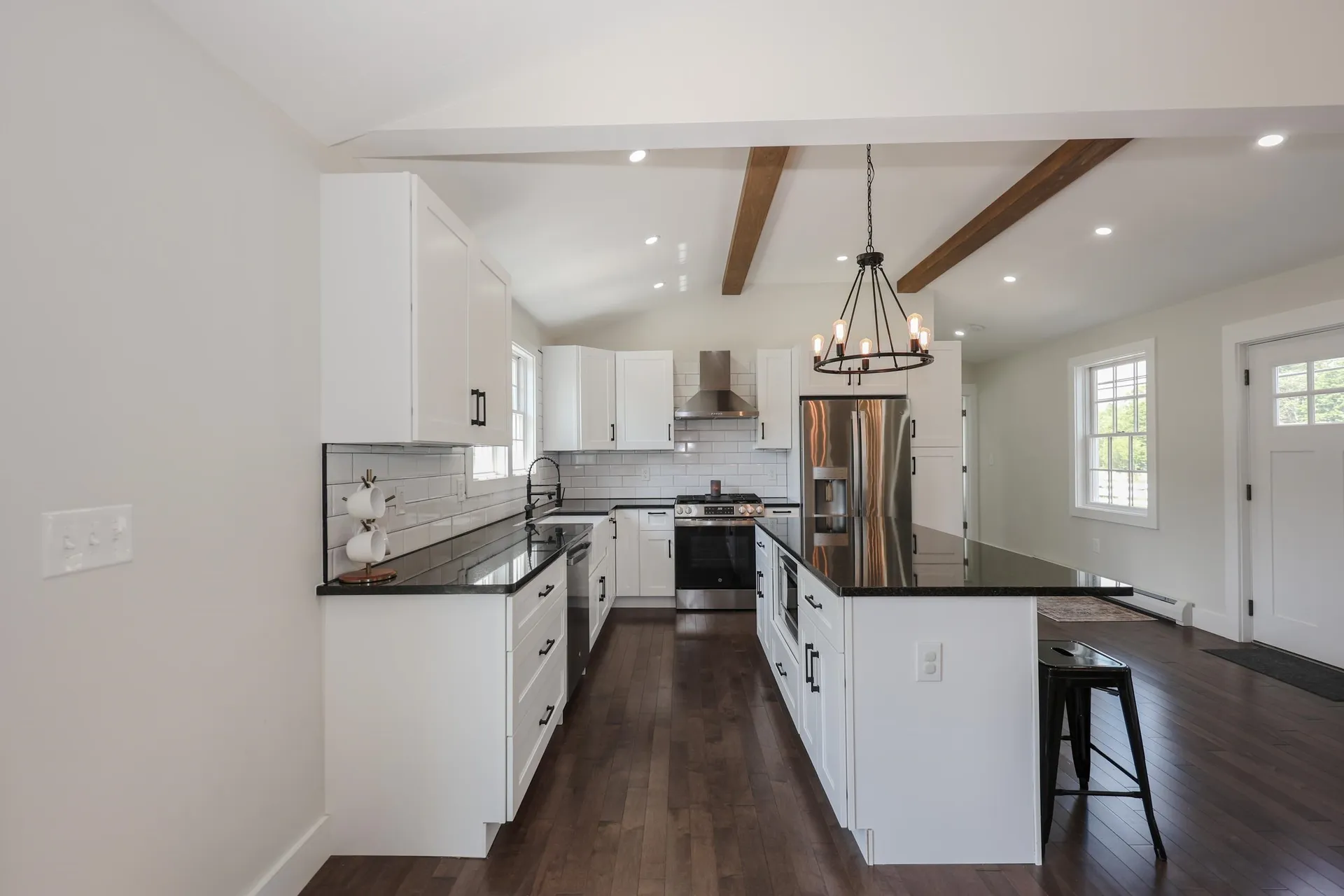 16 Silver Lake Road Hollis NH 03049