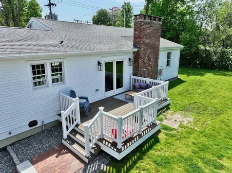 16 Silver Lake Road Hollis NH 03049