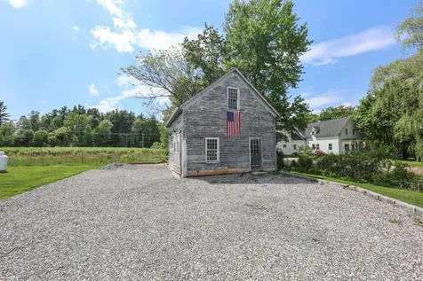 16 Silver Lake Road Hollis NH 03049