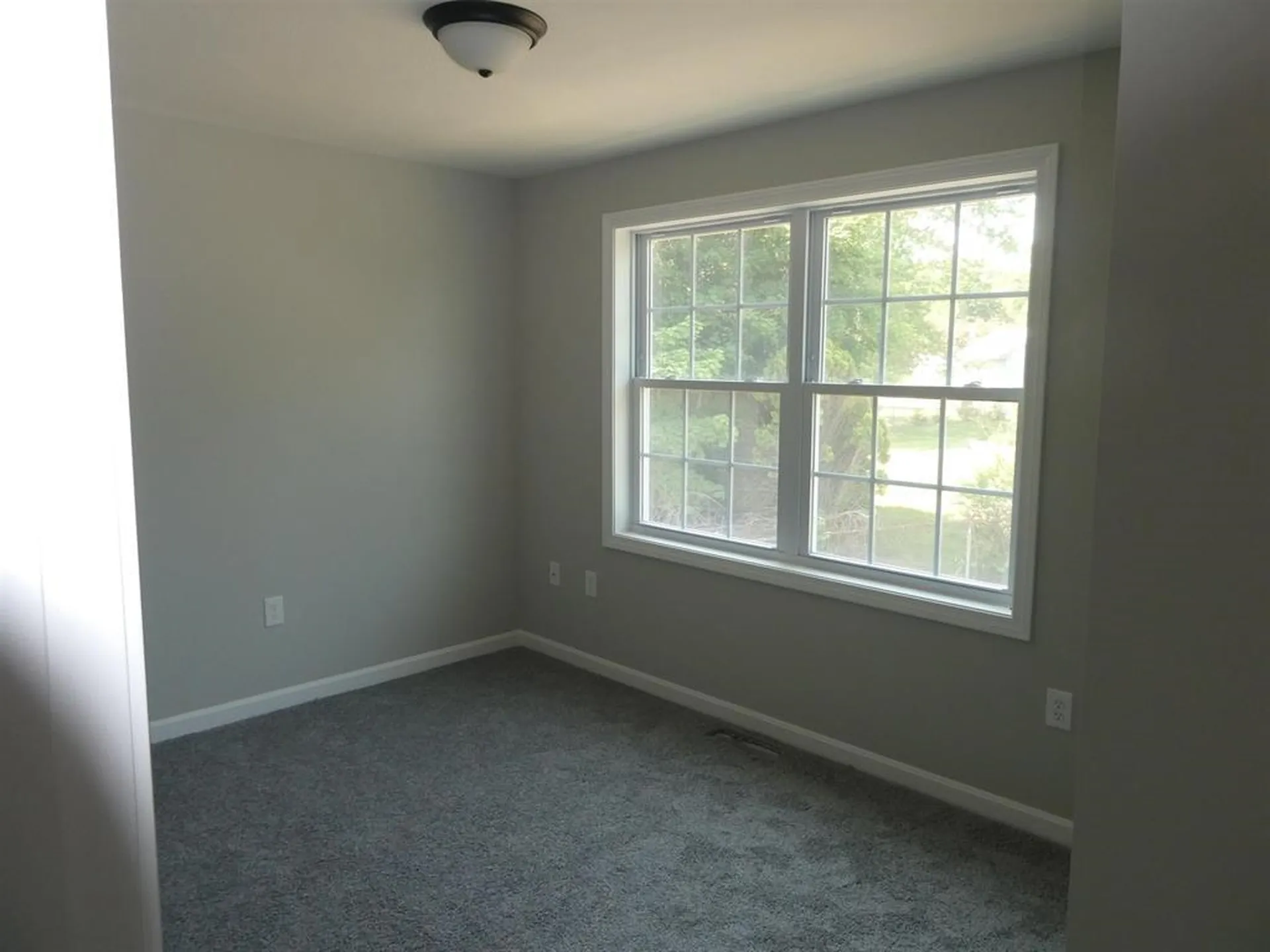 70-72 Hillcrest Avenue Manchester NH 03103