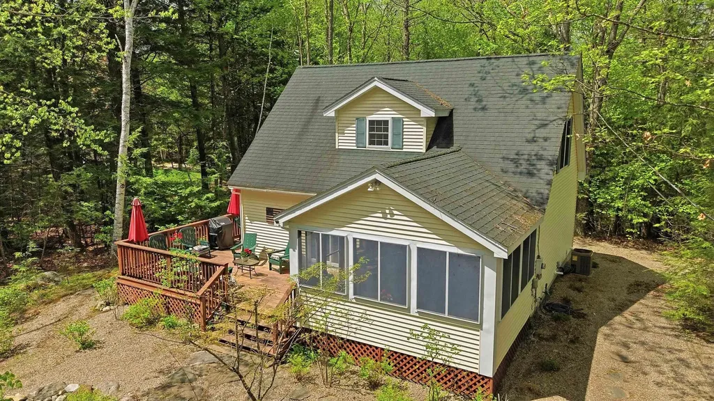 73 Saint Moritz Street Moultonborough NH 03254