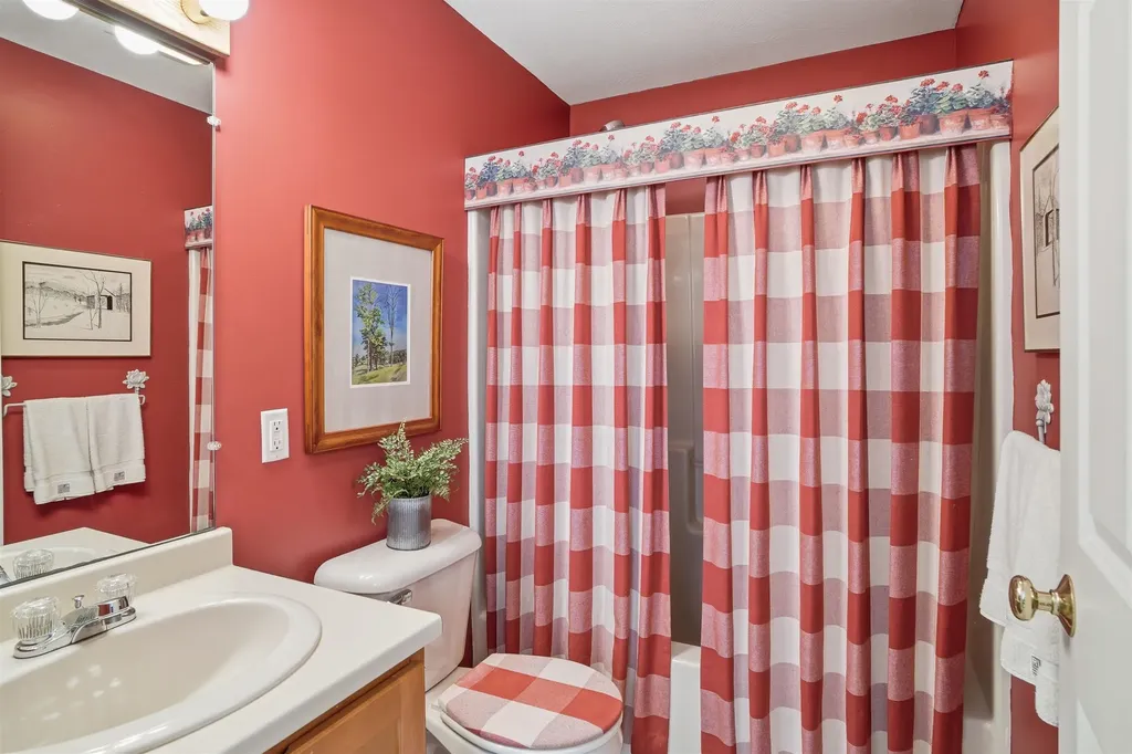 73 Saint Moritz Street Moultonborough NH 03254