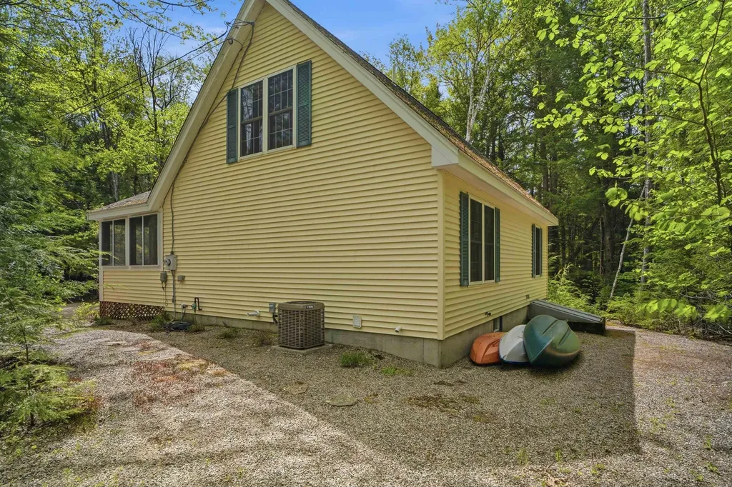 73 Saint Moritz Street Moultonborough NH 03254