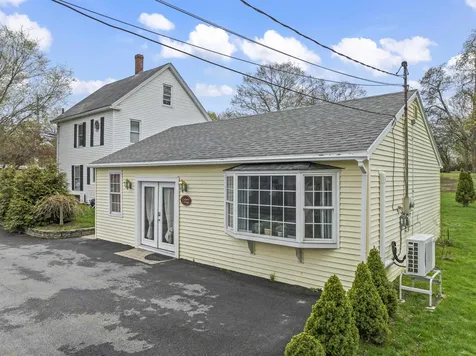 96 Lafayette Road Hampton Falls NH 03844