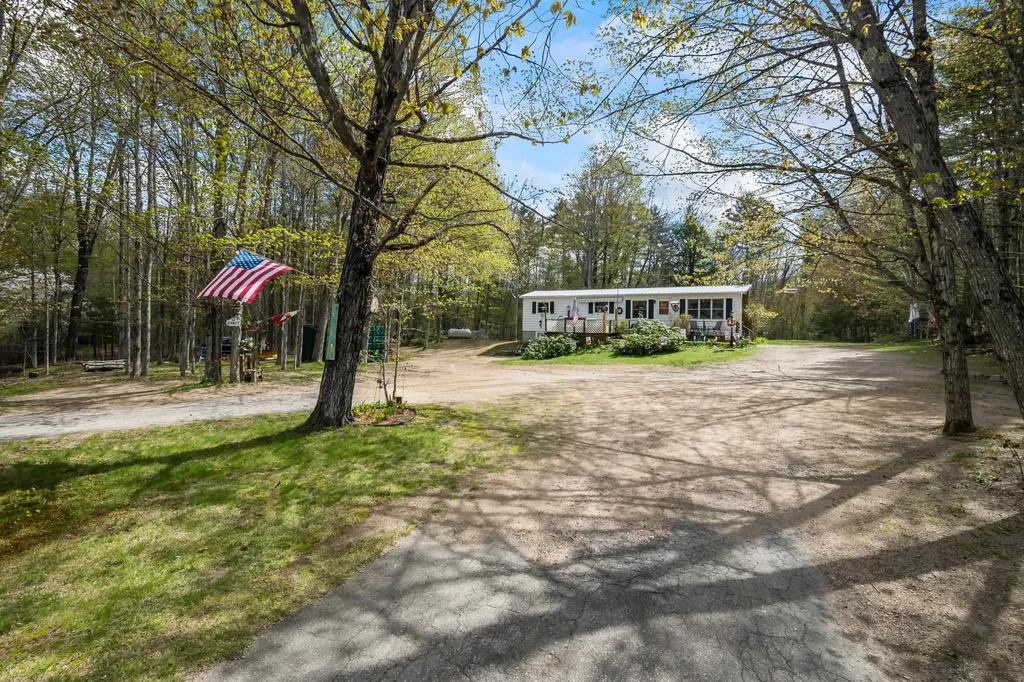 95 Albany Avenue Bartlett NH 03812