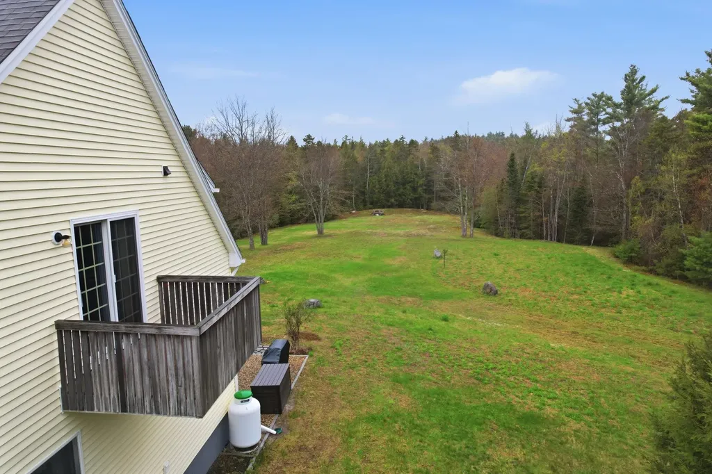 35 Turnpike Road Sharon NH 03458