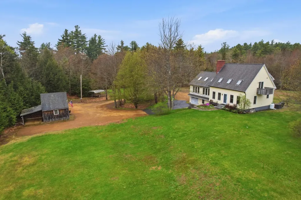 35 Turnpike Road Sharon NH 03458