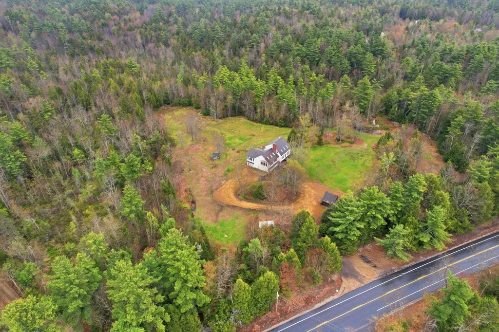 35 Turnpike Road Sharon NH 03458