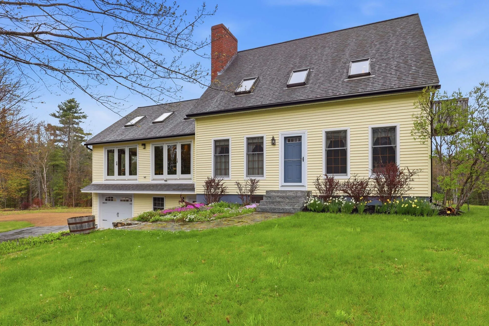 35 Turnpike Road Sharon NH 03458