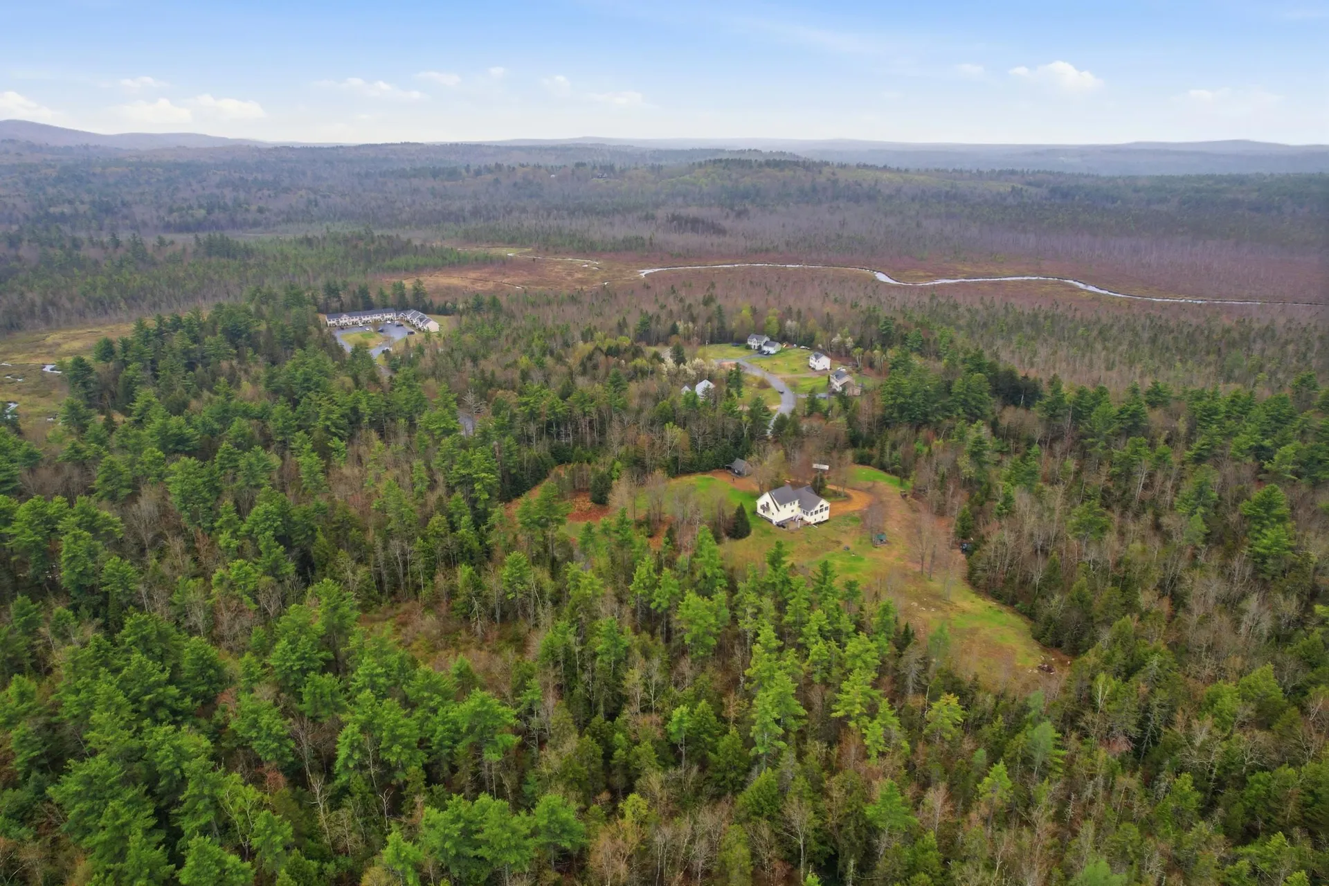 35 Turnpike Road Sharon NH 03458