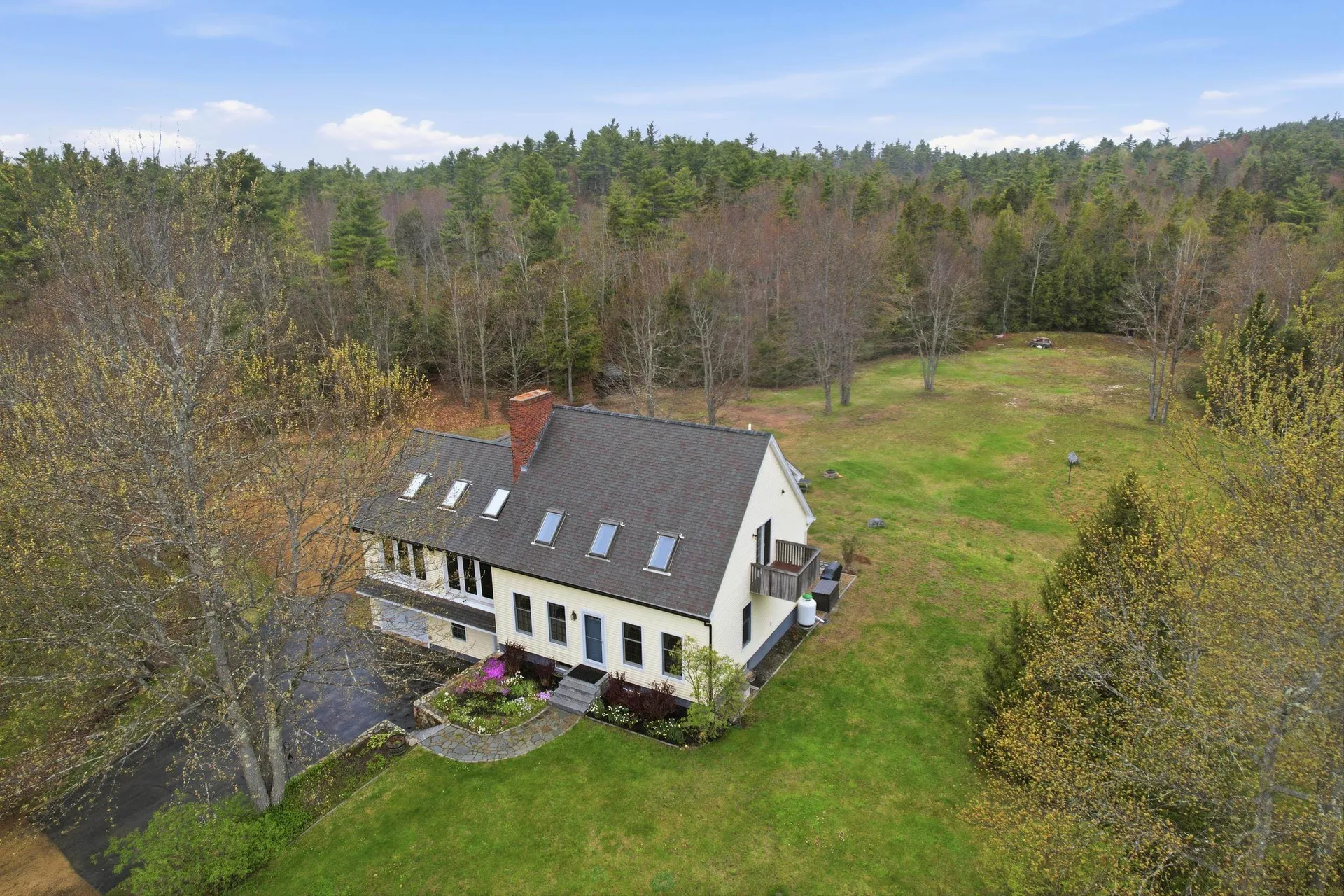 35 Turnpike Road Sharon NH 03458