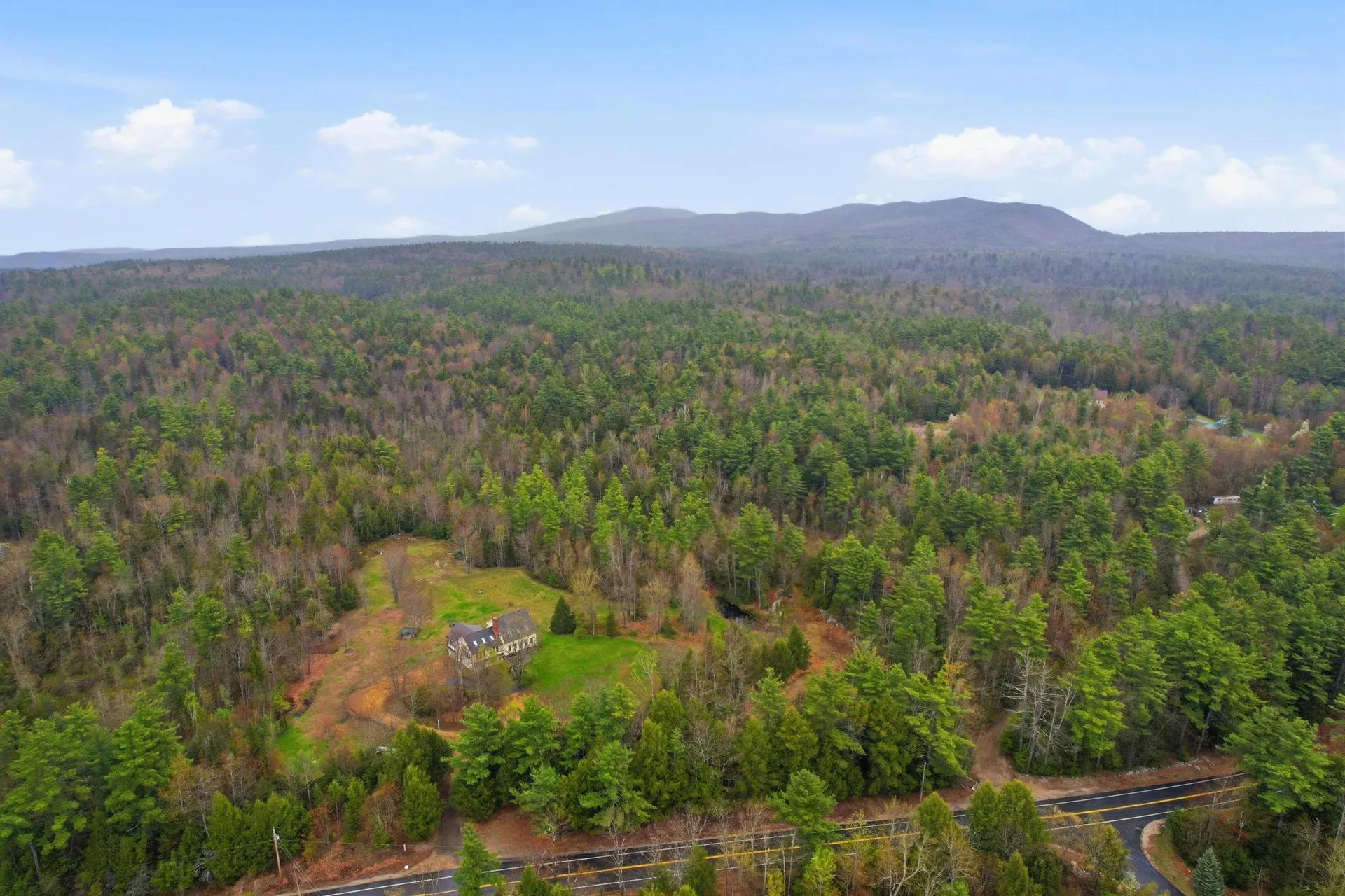 35 Turnpike Road Sharon NH 03458