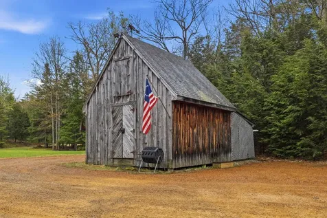 35 Turnpike Road Sharon NH 03458