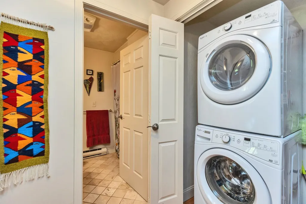 12 Colonial Square Peterborough NH 03458