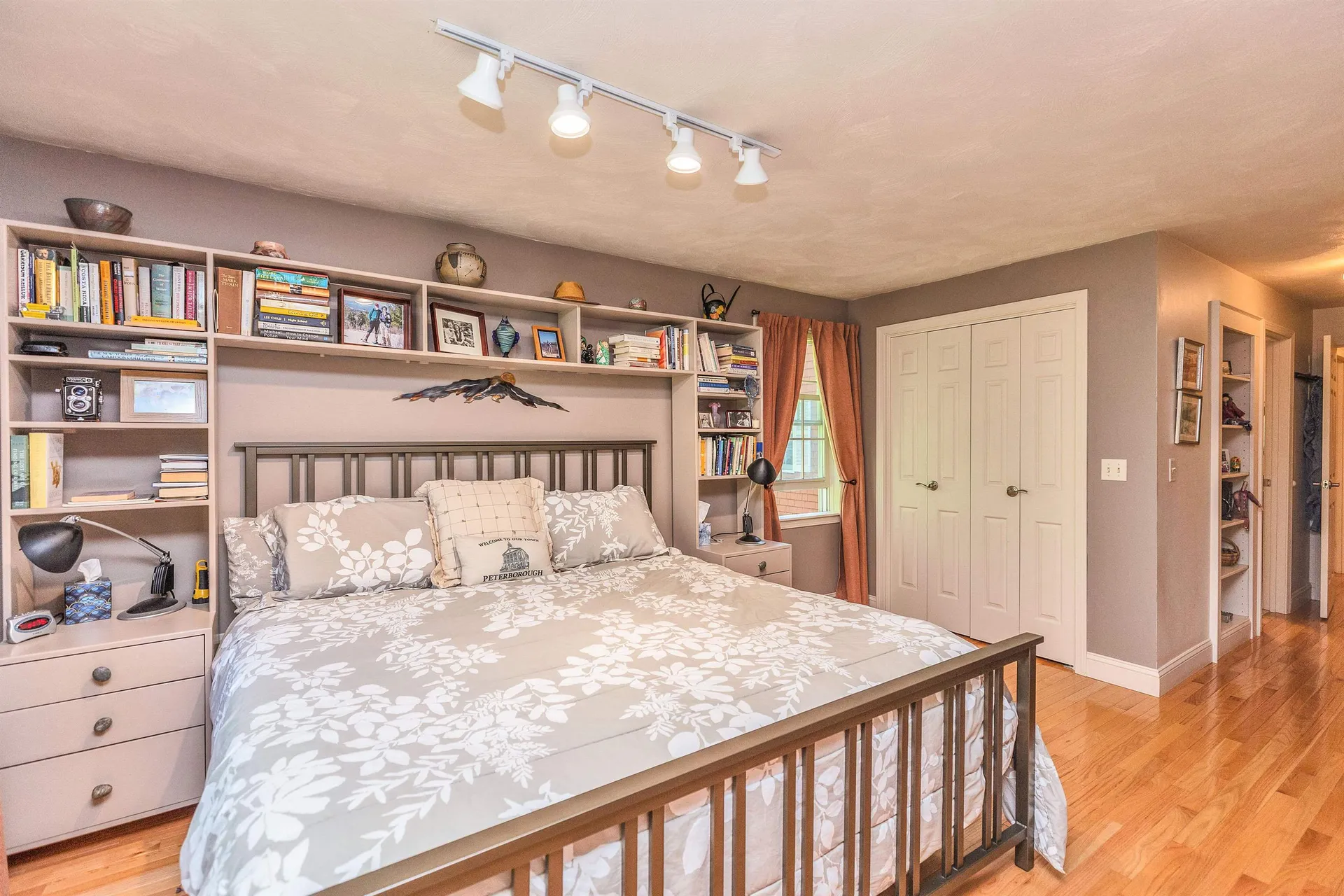12 Colonial Square Peterborough NH 03458