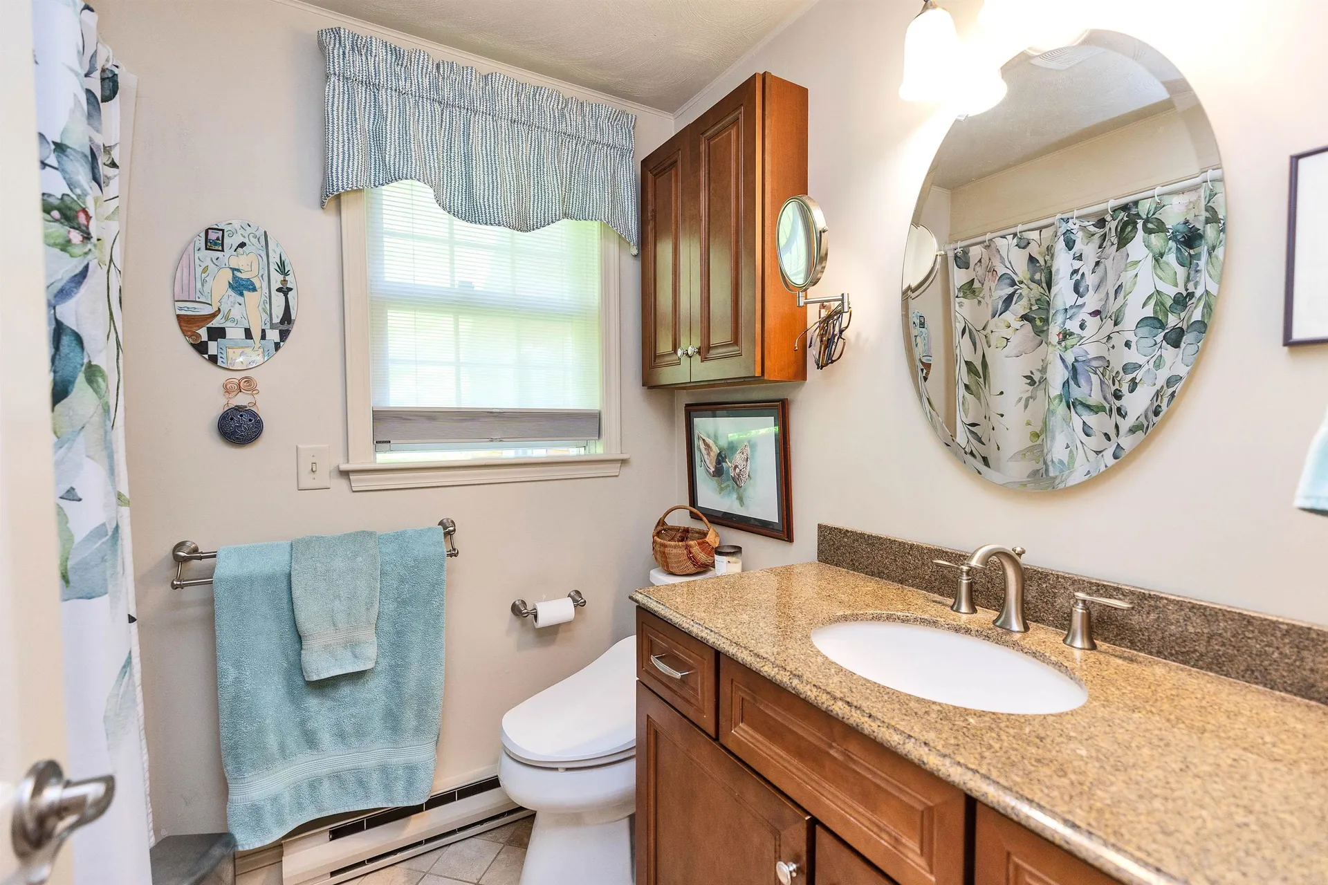 12 Colonial Square Peterborough NH 03458