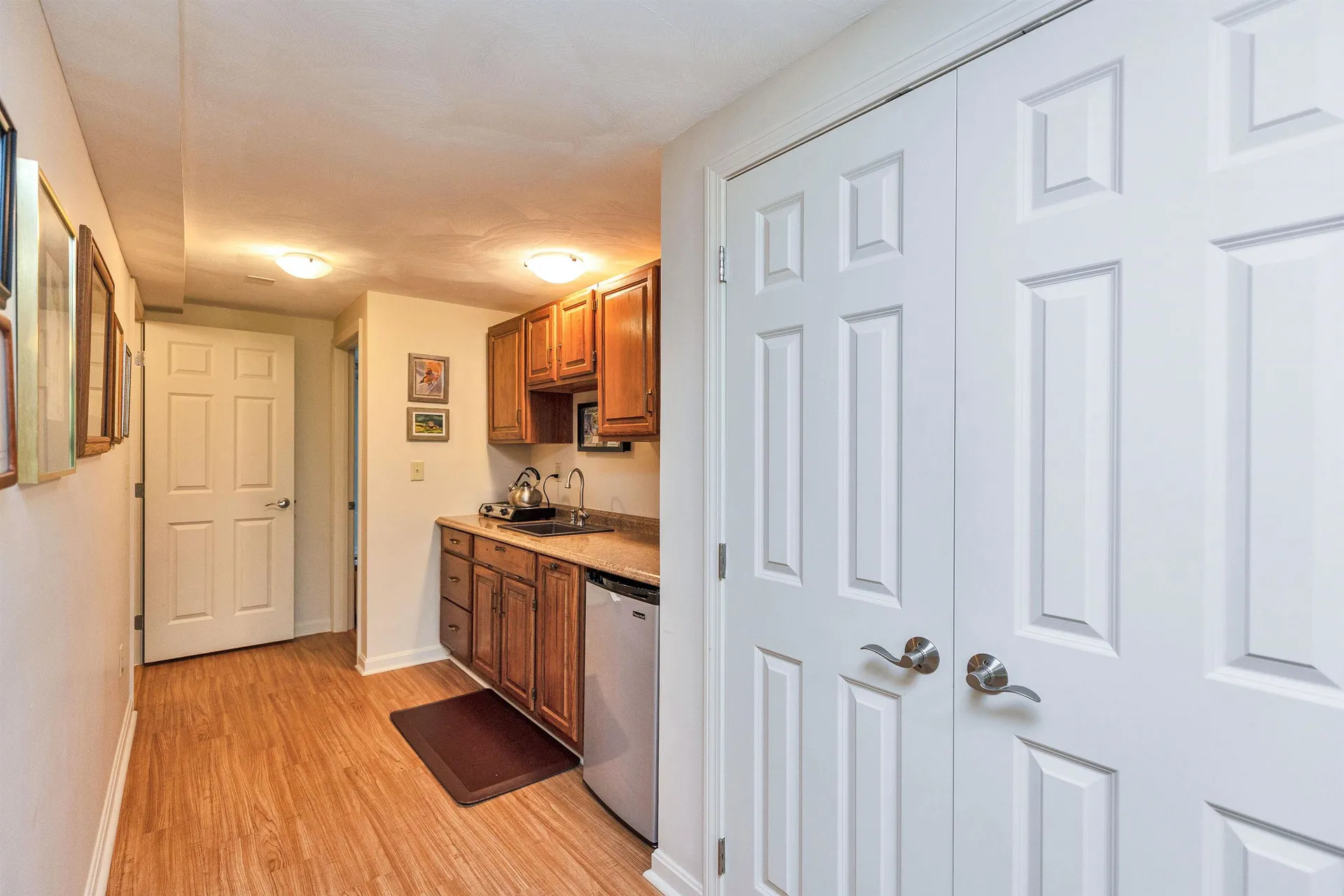 12 Colonial Square Peterborough NH 03458