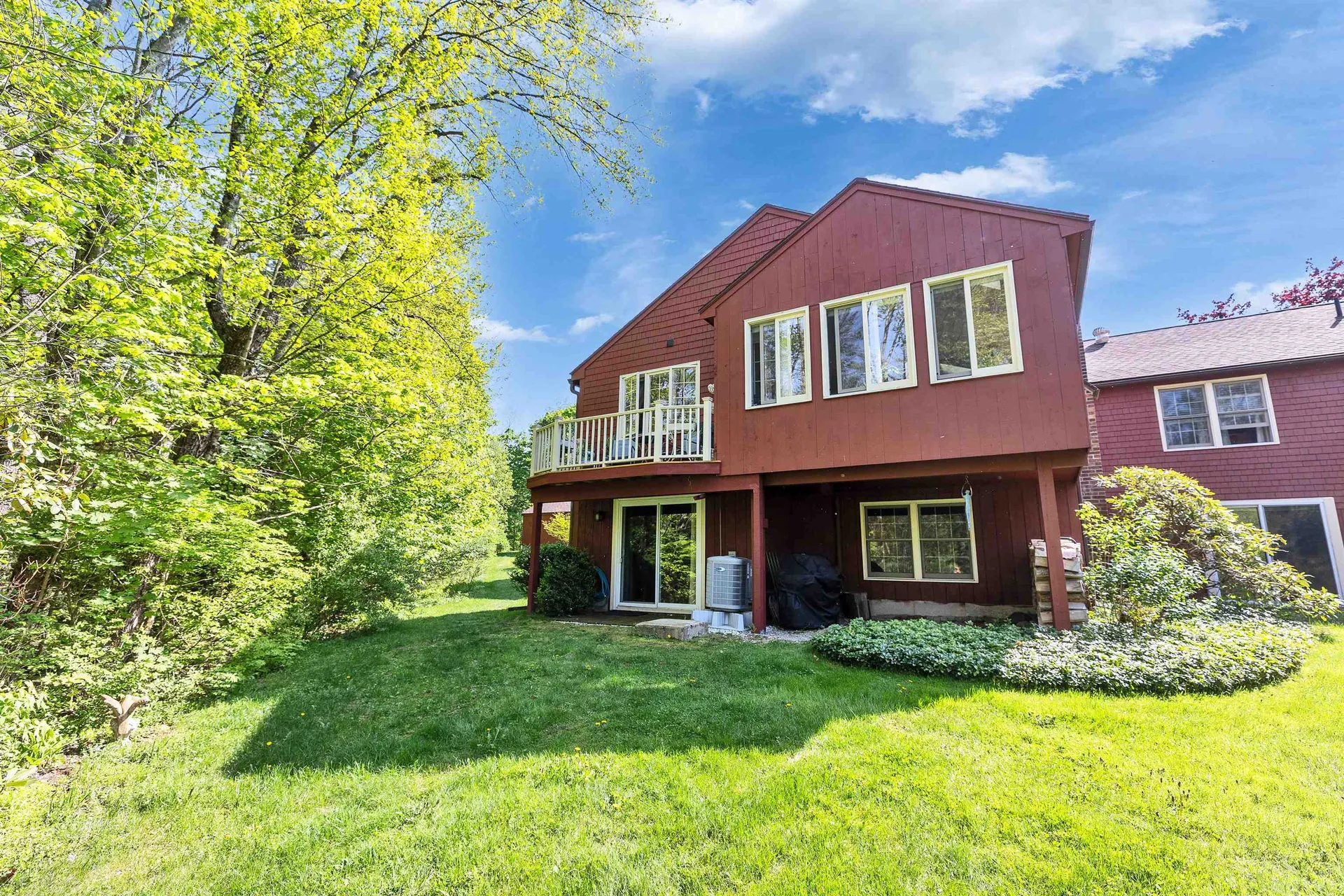12 Colonial Square Peterborough NH 03458