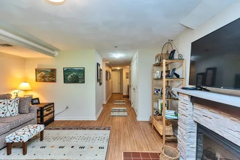 12 Colonial Square Peterborough NH 03458