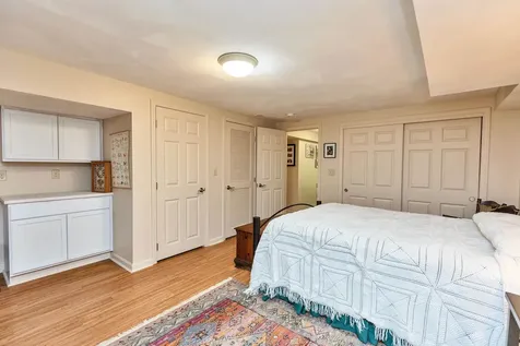 12 Colonial Square Peterborough NH 03458