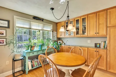 12 Colonial Square Peterborough NH 03458